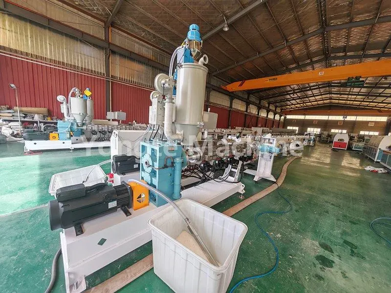 خط اکستروژن سه لایه لوله Yongte 16-63mm PPR برای مشتریان الجزایری راه اندازی و پذیرش را با موفقیت به پایان رساند.