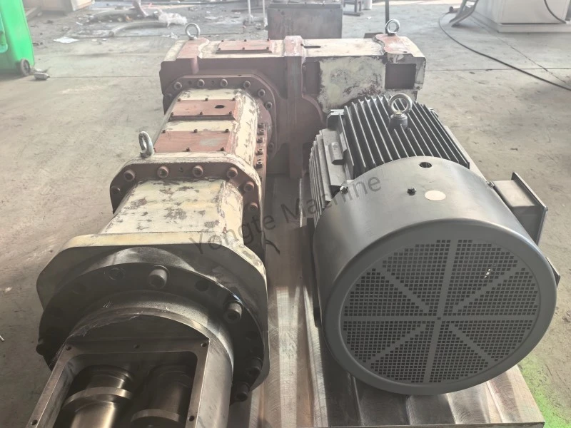 High-Efficiency Parallel Twin-Screw Extruder for Plastic Film Recycling