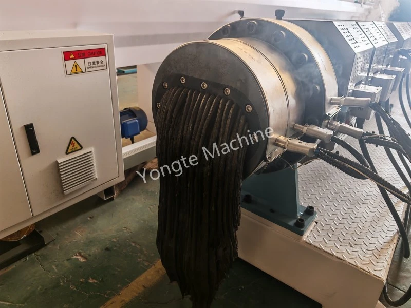 plastic recycling extruder
