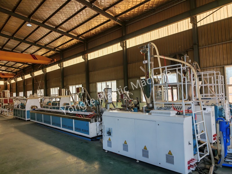 WPC extruder machine