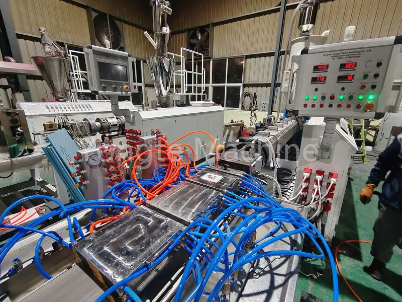 خط اکستروژن چوب پلاستیک